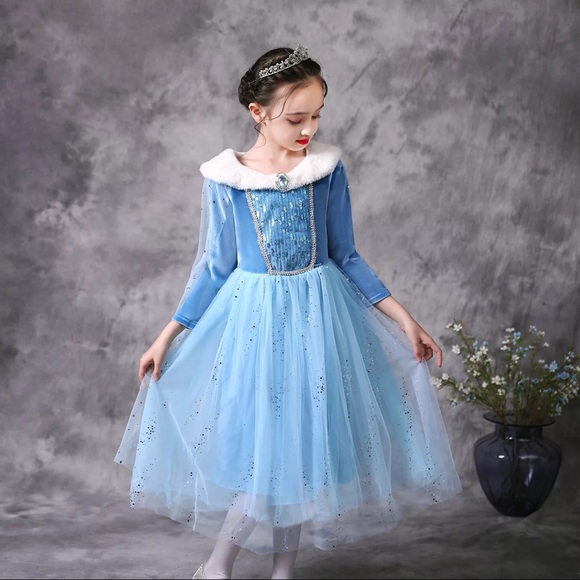 Sparkly costume Elsa Christmas frozen snowflake ❄️ cute high quality dress - Picture 1 of 12